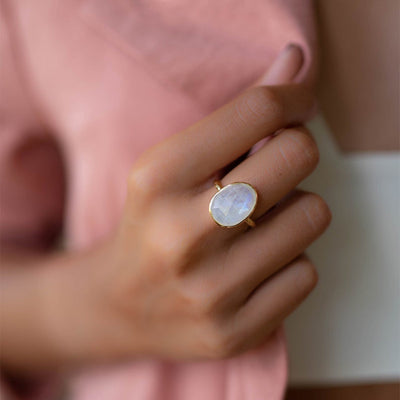 Simple Fashion Inlaid Opal Ring Female Personalized Cold Style Ring