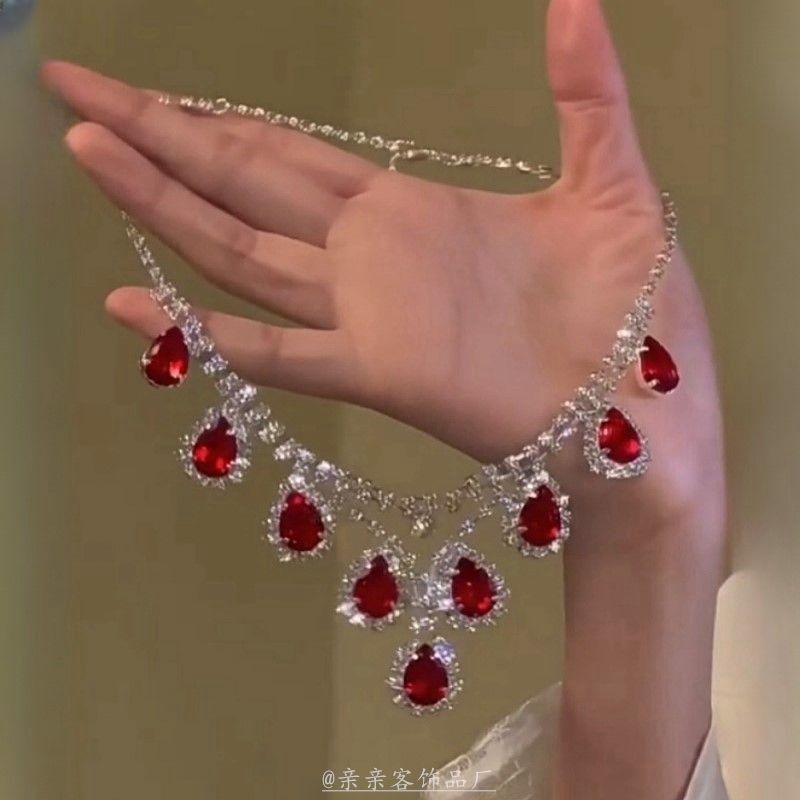Niche Design High-grade Temperament Exaggerated Sparking Zirconium Necklace For Women